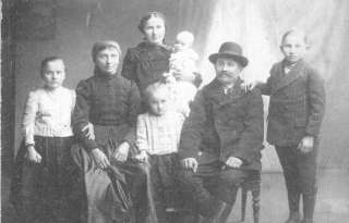 099 1917 Tiszai család.jpg